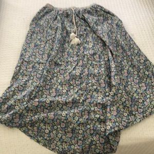 American Eagle Skirt with pockets